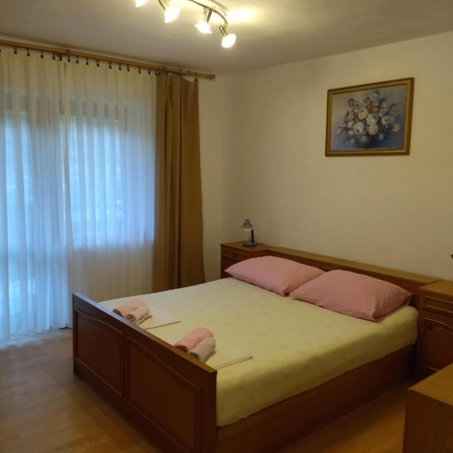 Apartman Nata セニ エクステリア 写真
