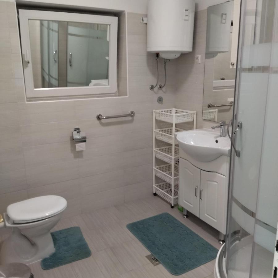 Apartman Nata セニ エクステリア 写真
