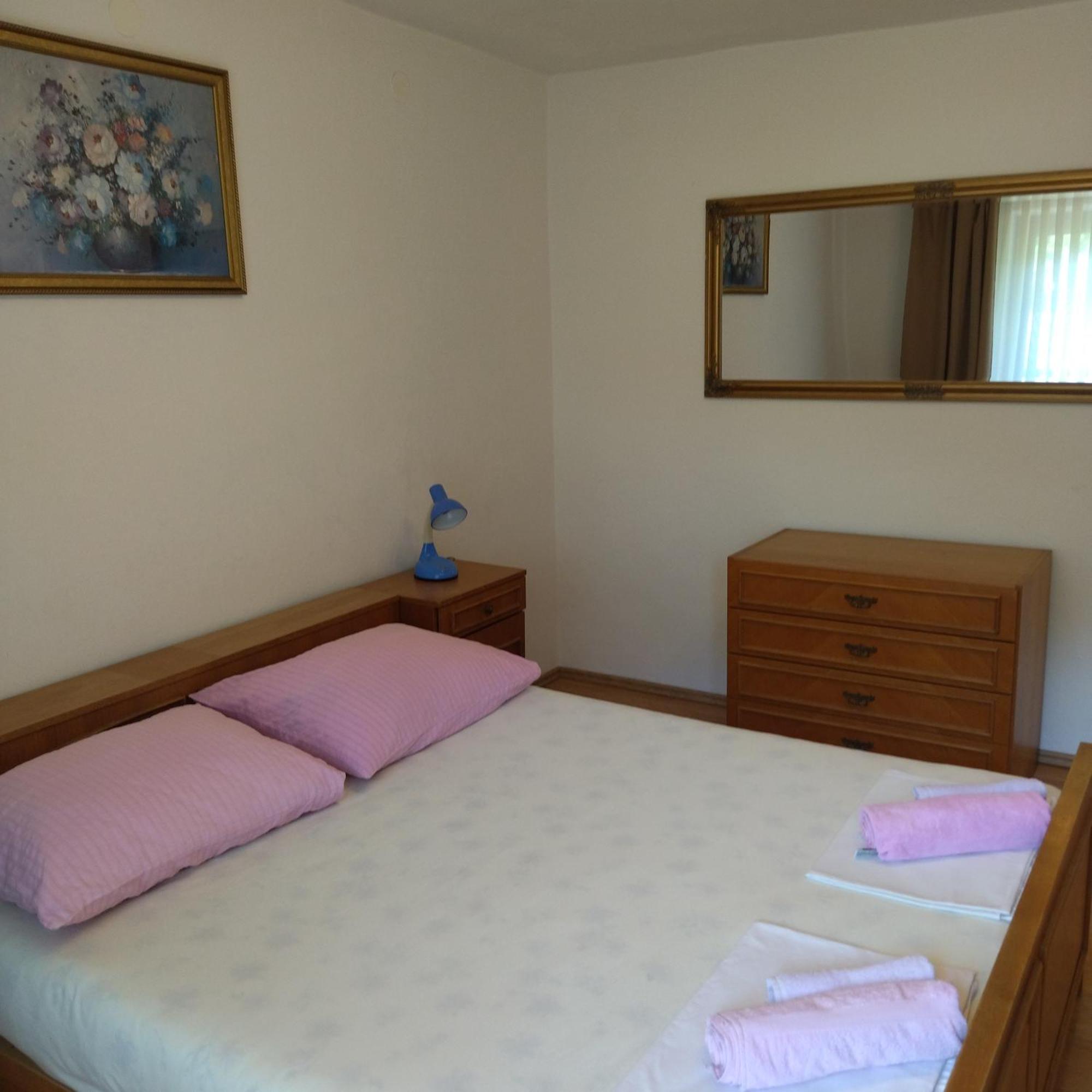 Apartman Nata セニ エクステリア 写真