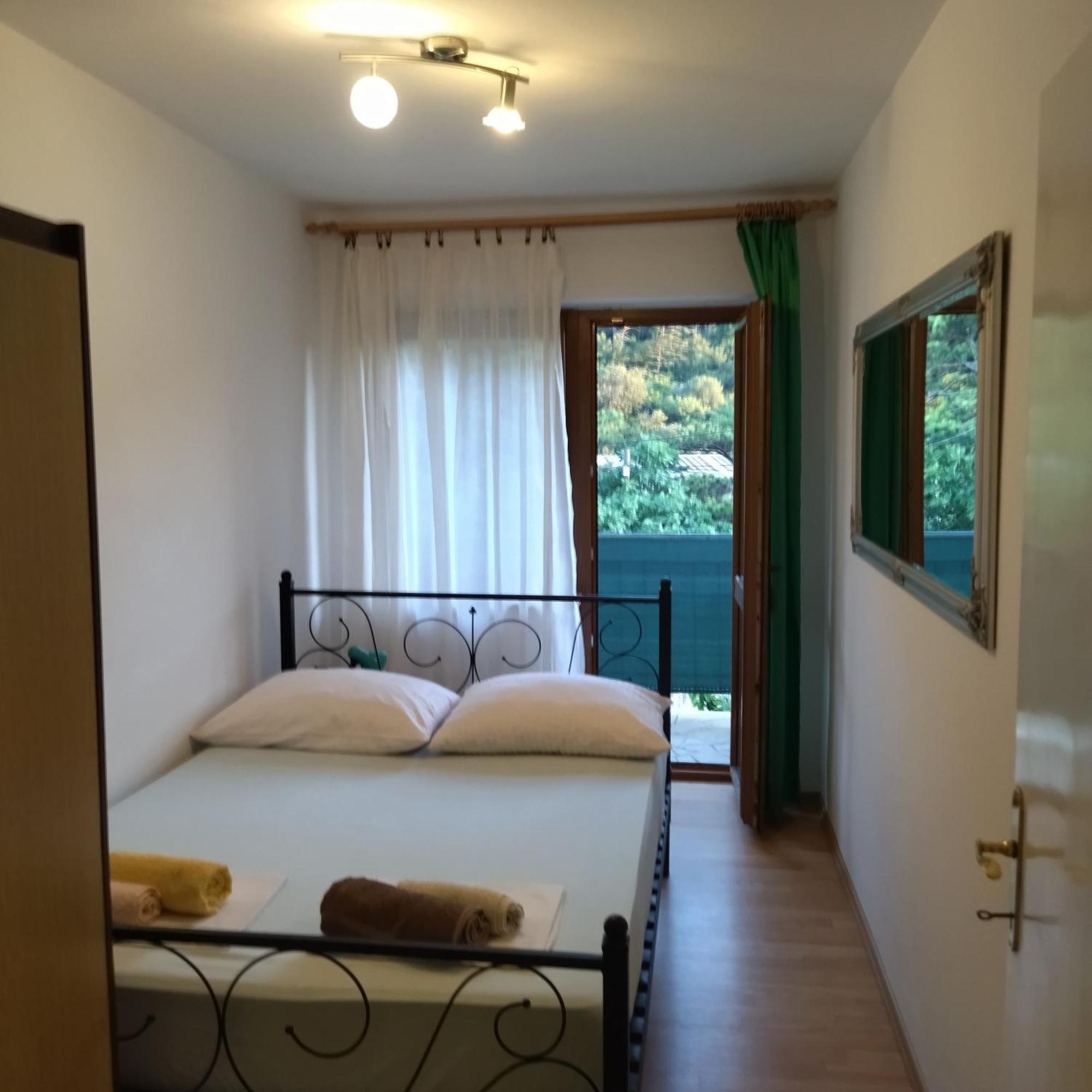 Apartman Nata セニ エクステリア 写真